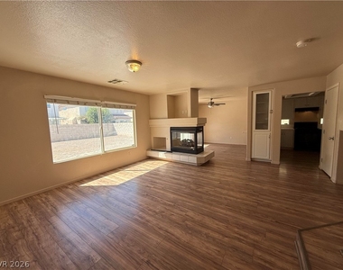 10137 Maidens Wreath Court - Photo Thumbnail 6