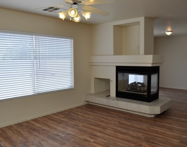 10137 Maidens Wreath Court - Photo Thumbnail 2