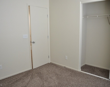 10137 Maidens Wreath Court - Photo Thumbnail 21