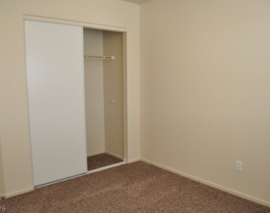 10137 Maidens Wreath Court - Photo Thumbnail 15