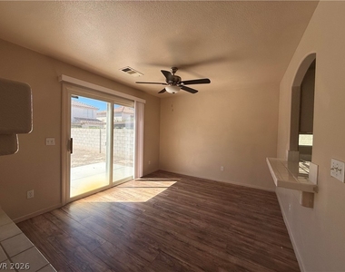 10137 Maidens Wreath Court - Photo Thumbnail 9