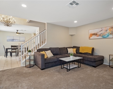 8216 Diamond Star Court - Photo Thumbnail 9