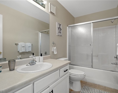 8216 Diamond Star Court - Photo Thumbnail 25