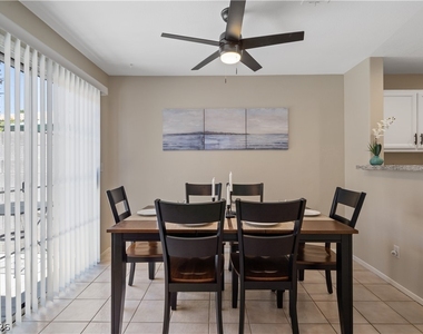 8216 Diamond Star Court - Photo Thumbnail 11