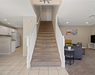 8216 Diamond Star Court - Photo Thumbnail 5