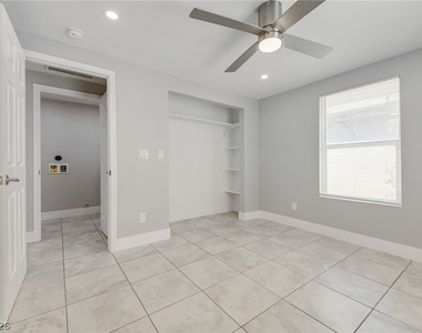 2318 Bassler Street - Photo Thumbnail 4