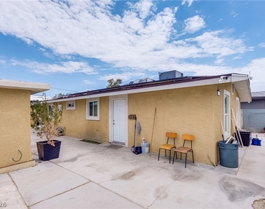 2318 Bassler Street - Photo Thumbnail 10