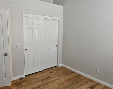 3433 Round Valley Way - Photo Thumbnail 21