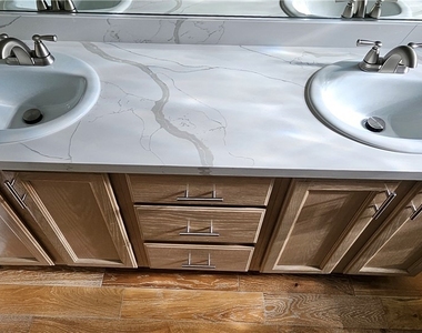 3433 Round Valley Way - Photo Thumbnail 23
