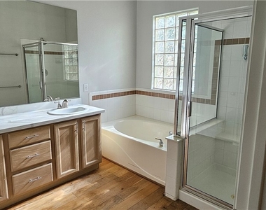 3433 Round Valley Way - Photo Thumbnail 25