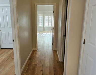 3433 Round Valley Way - Photo Thumbnail 13
