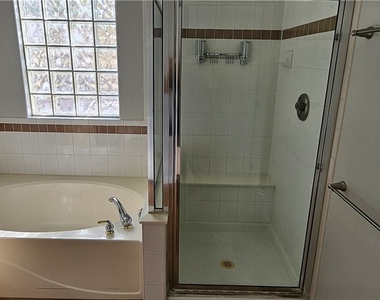 3433 Round Valley Way - Photo Thumbnail 24