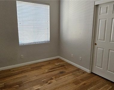 3433 Round Valley Way - Photo Thumbnail 18