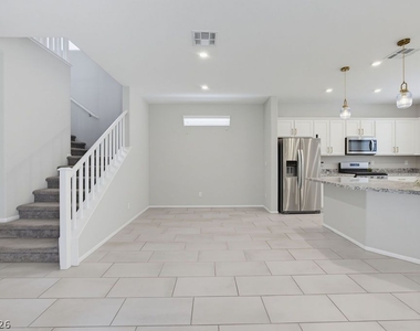 10661 Sariah Skye Avenue - Photo Thumbnail 16