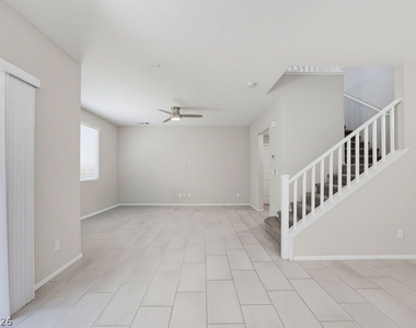 10661 Sariah Skye Avenue - Photo Thumbnail 17