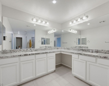 10661 Sariah Skye Avenue - Photo Thumbnail 28