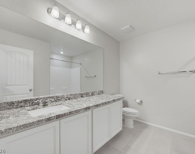 10661 Sariah Skye Avenue - Photo Thumbnail 35