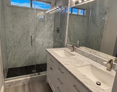 9828 Piper Glen Place - Photo Thumbnail 18