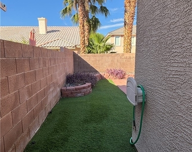 9828 Piper Glen Place - Photo Thumbnail 29