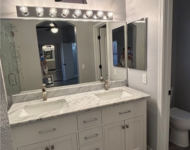 9828 Piper Glen Place - Photo Thumbnail 19