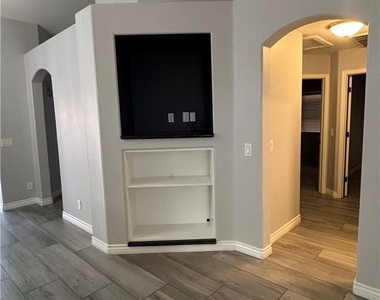 9828 Piper Glen Place - Photo Thumbnail 12