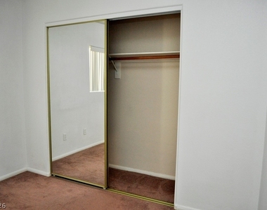 452 Groft Way - Photo Thumbnail 22