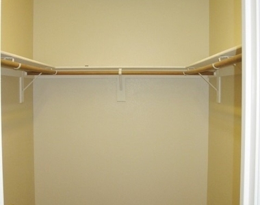 452 Groft Way - Photo Thumbnail 14