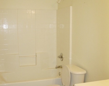 452 Groft Way - Photo Thumbnail 18