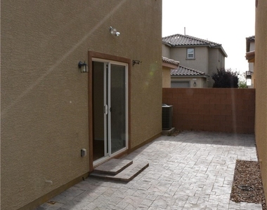 9920 Turquoise Glass Court - Photo Thumbnail 28
