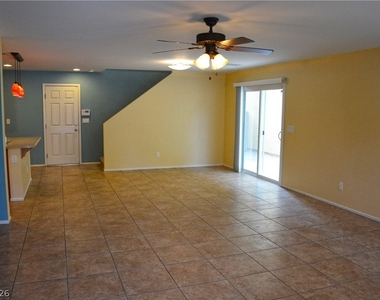 9920 Turquoise Glass Court - Photo Thumbnail 3