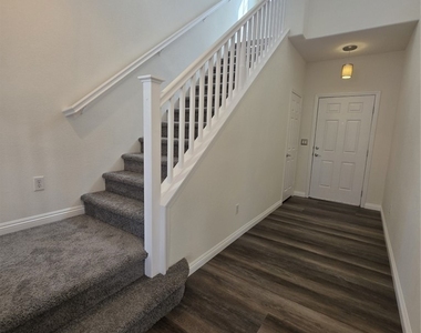 9078 Barren Vista Court - Photo Thumbnail 12