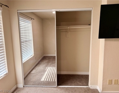 2451 N Rainbow Boulevard - Photo Thumbnail 18