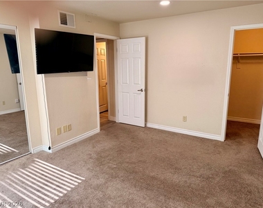 2451 N Rainbow Boulevard - Photo Thumbnail 16