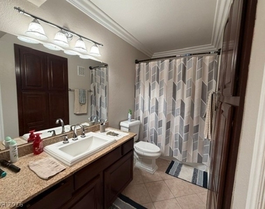 1150 N Buffalo Drive - Photo Thumbnail 15