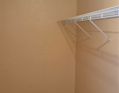 4459 Skyview Drive - Photo Thumbnail 7