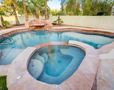 5 Chateau Whistler Court - Photo Thumbnail 25