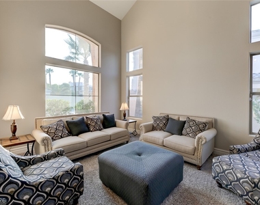 5 Chateau Whistler Court - Photo Thumbnail 2