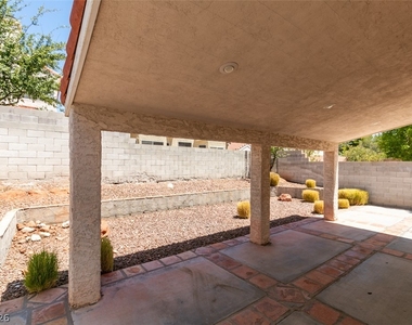 9712 Peacock Hill Circle - Photo Thumbnail 60