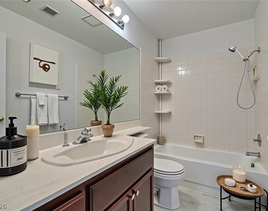 9712 Peacock Hill Circle - Photo Thumbnail 45