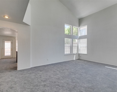 9712 Peacock Hill Circle - Photo Thumbnail 8
