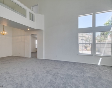 9712 Peacock Hill Circle - Photo Thumbnail 3