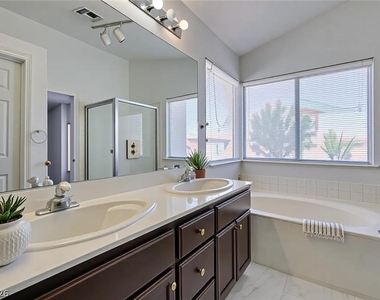 9712 Peacock Hill Circle - Photo Thumbnail 55