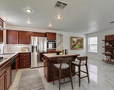 9712 Peacock Hill Circle - Photo Thumbnail 37