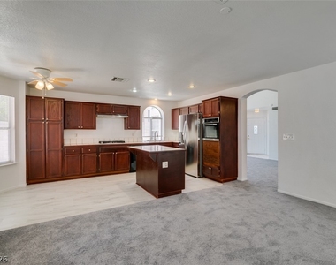 9712 Peacock Hill Circle - Photo Thumbnail 28