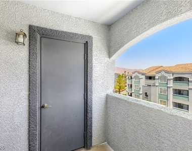 6955 N Durango Drive - Photo Thumbnail 21