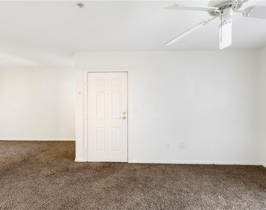 6955 N Durango Drive - Photo Thumbnail 6