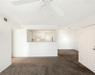 6955 N Durango Drive - Photo Thumbnail 4