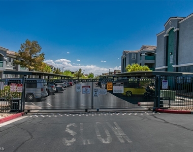 6955 N Durango Drive - Photo Thumbnail 22
