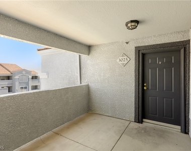 6955 N Durango Drive - Photo Thumbnail 3