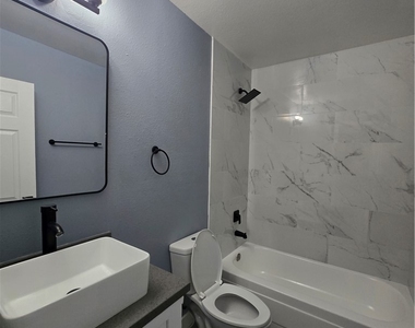 6240 Bellota Drive - Photo Thumbnail 11